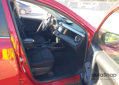 2015 Toyota Rav4 Le z USA, uszkodzony, nr VIN JTMBFREV8FJ015638